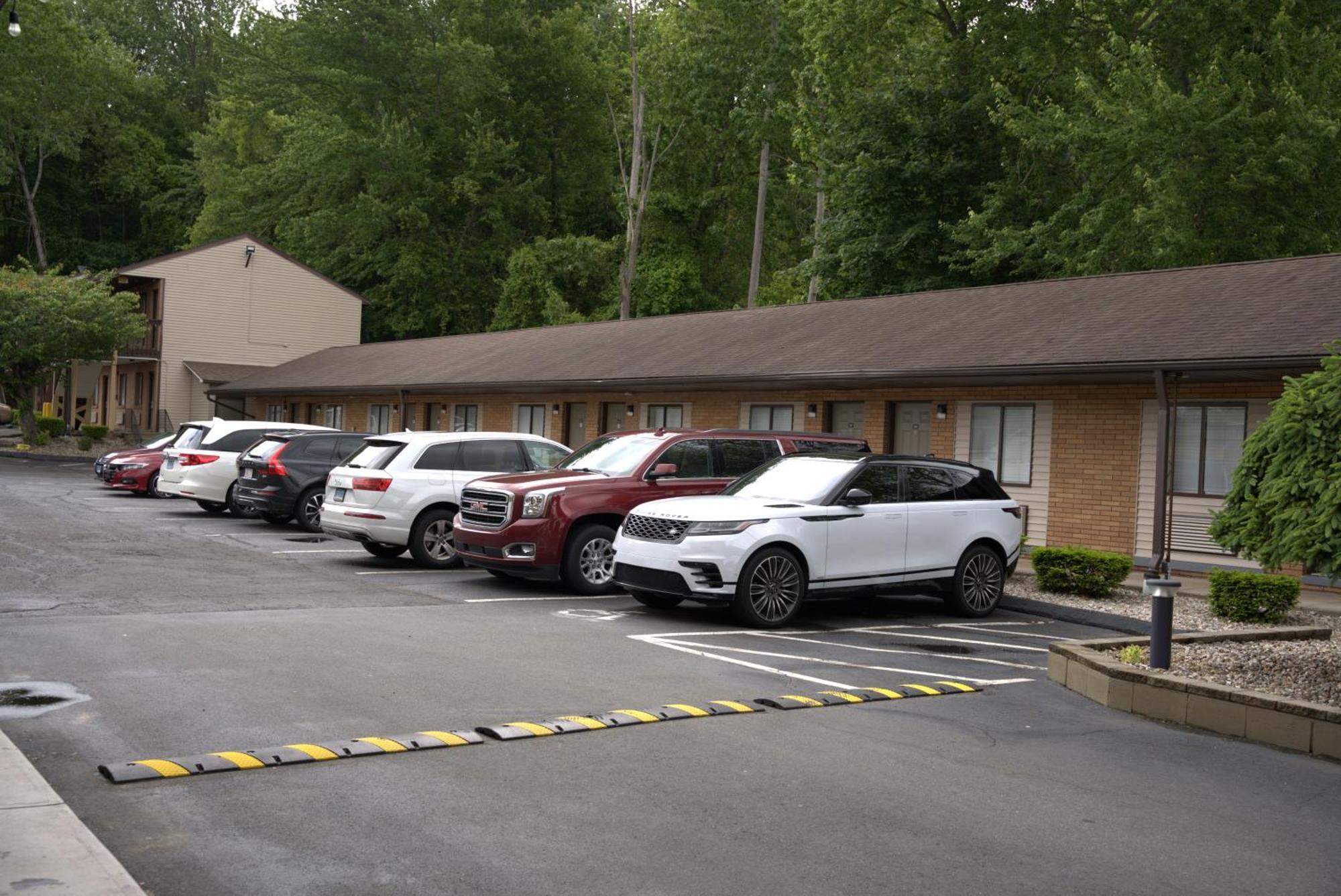 Carrier Motor Lodge Newington Exterior photo